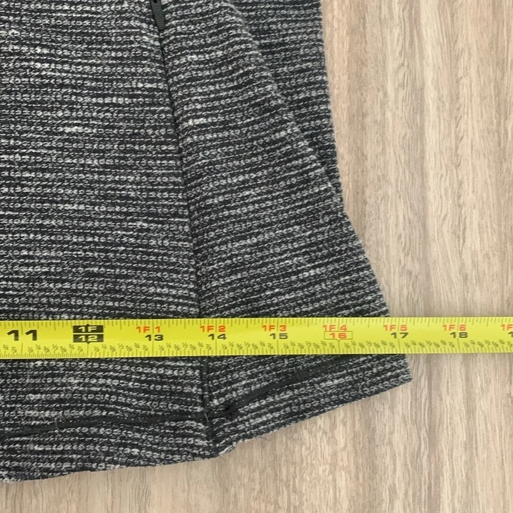 Lululemon Run Briskly 1/2 Zip Pullover Long Sleeve Top in Coco Pique Black White